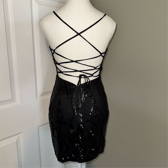 Black Sequin Homecoming Party Date Strapless Mini Dress Crisscross Back Size 2 - Picture 4 of 13